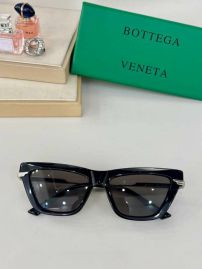 Picture of Bottega Veneta Sunglasses _SKUfw52340100fw